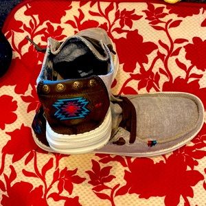 Hey Dudes. Women’s size 9 US